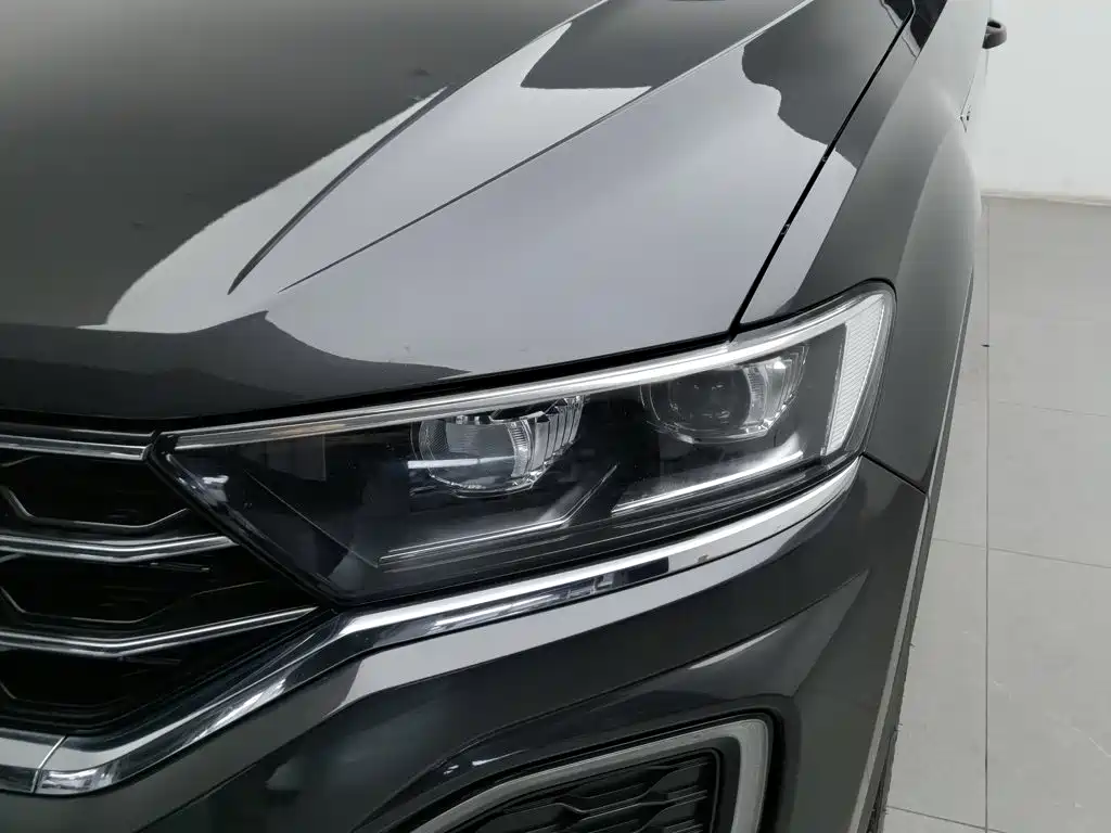 Volkswagen T-Roc — миниатюра 7