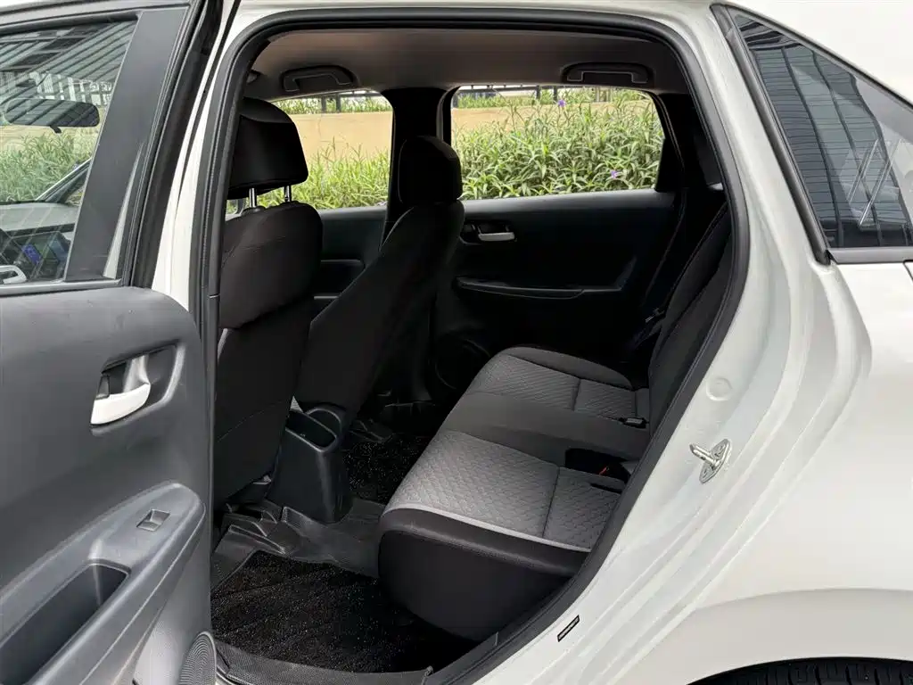 Honda Fit - фото 13