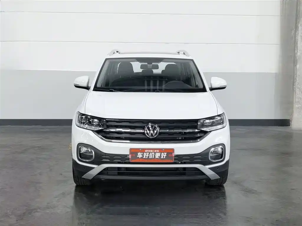 Volkswagen Tacqua 2021 1.5L AT Smart Connect
