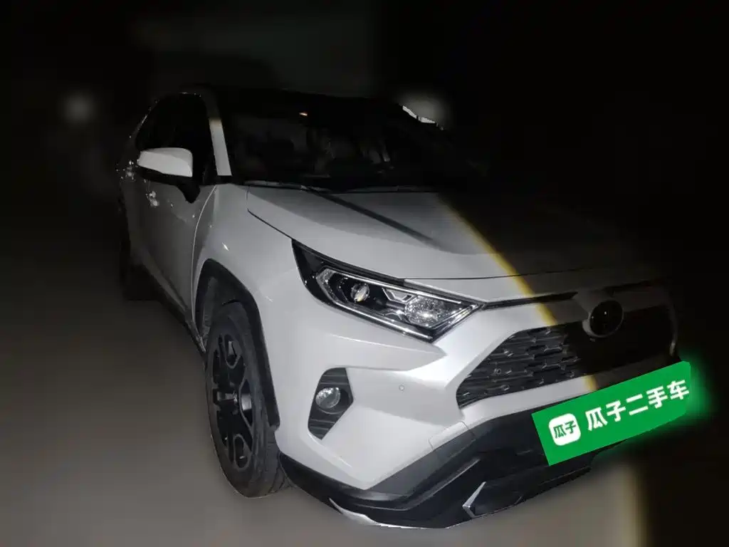 Toyota RAV4 — миниатюра 24