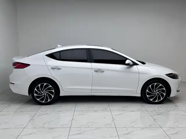 Hyundai Elantra 2019 1.4T DCT