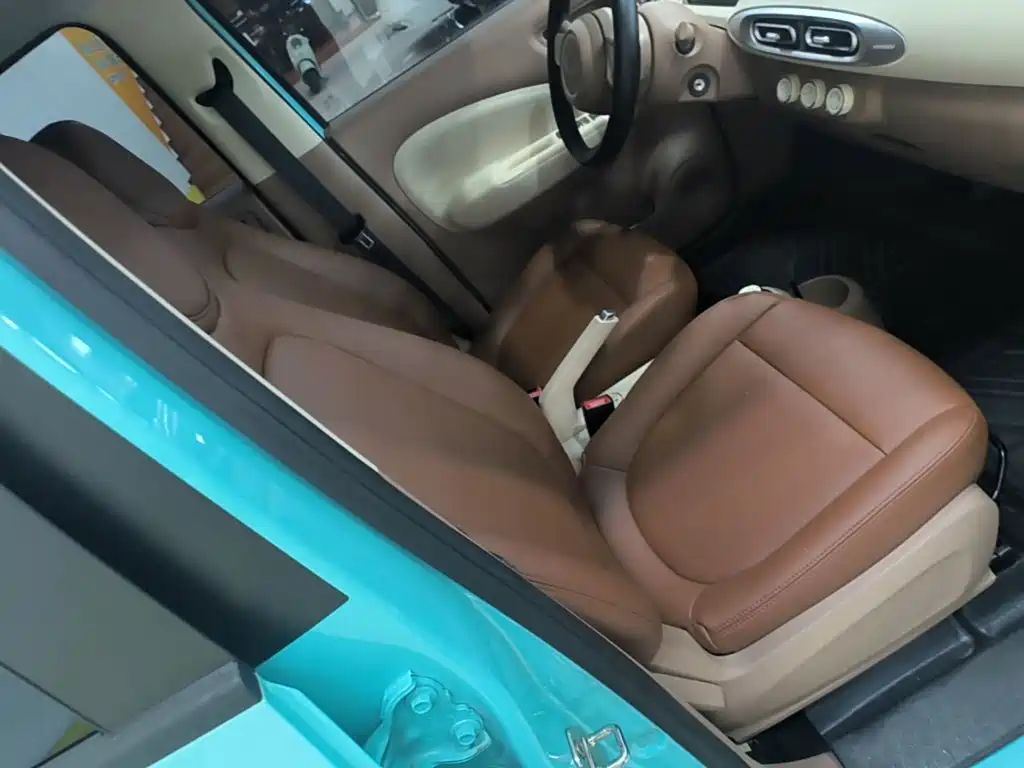Wuling MINIEV — миниатюра 25