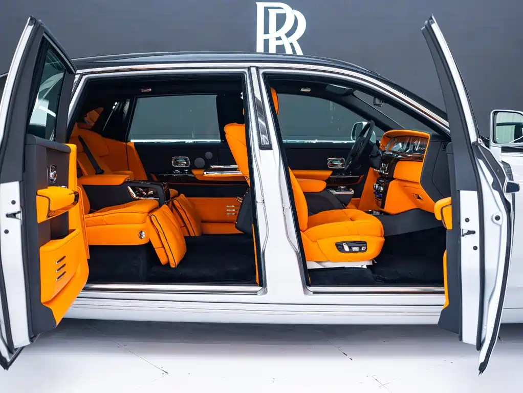 Rolls-Royce Phantom — миниатюра 6