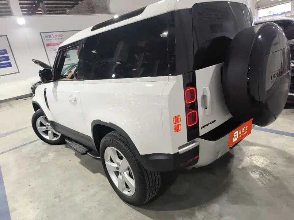 Land Rover Land Rover Defender 2024 90 3.0T P400 HSE