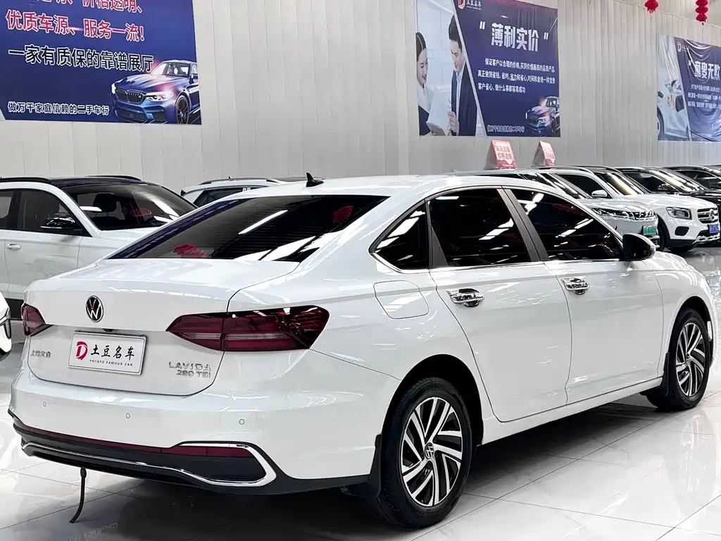 Volkswagen Lavida — миниатюра 4