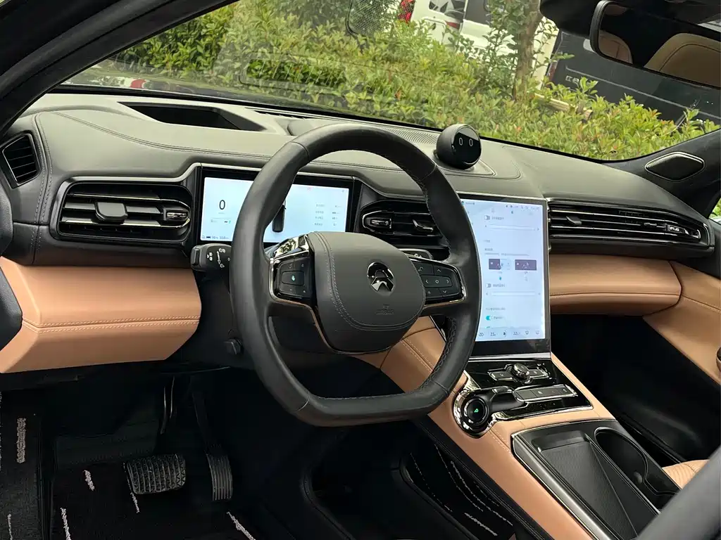 NIO ES8 — миниатюра 10