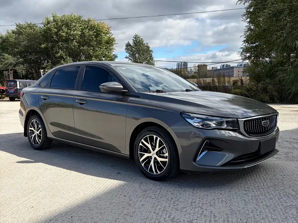 Geely Emgrand — миниатюра 3