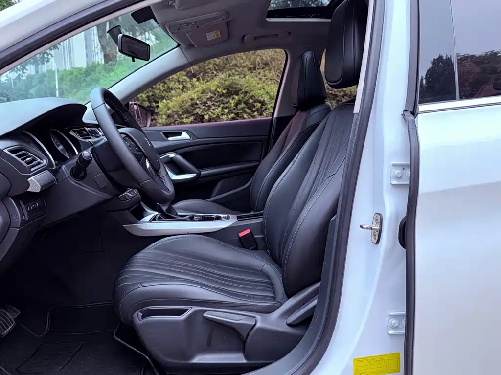 Peugeot 408 — миниатюра 10