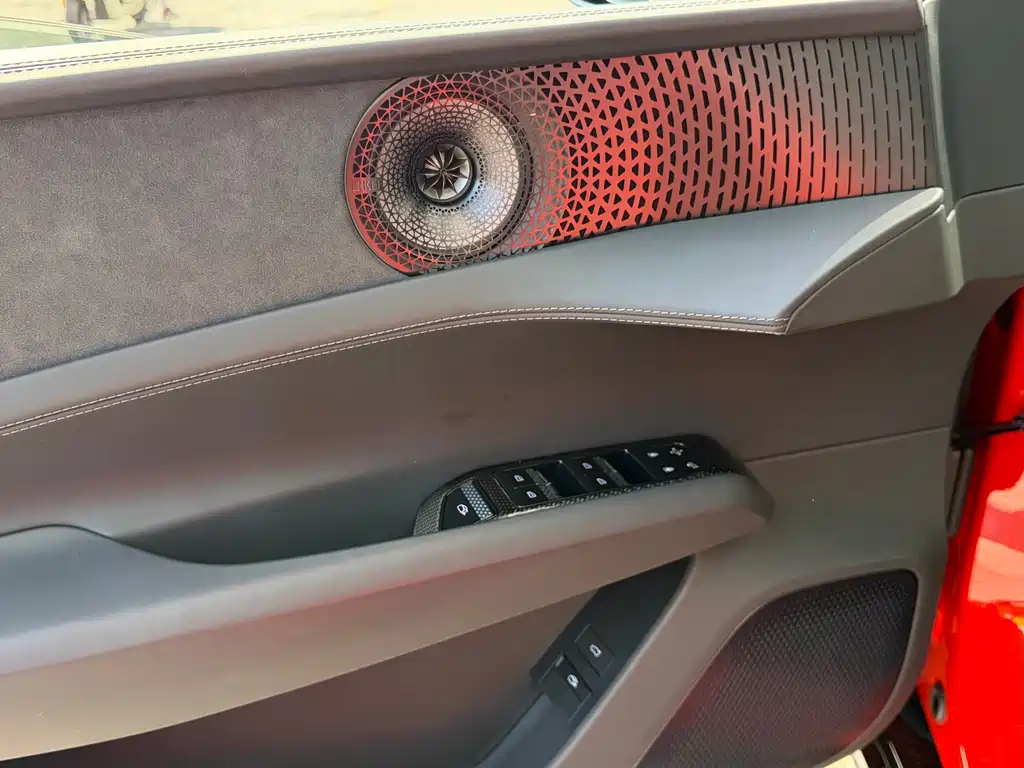 LOTUS SPORTS CAR EMEYA FLOWERS