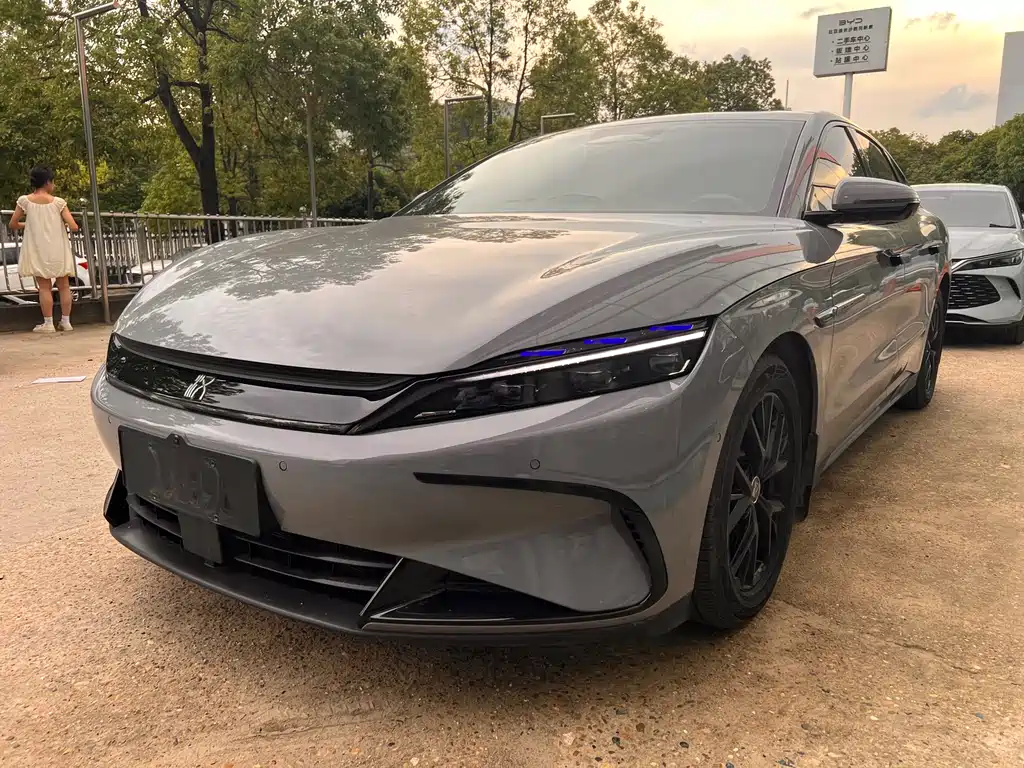 BYD Han 2025 DM-i Smart Drive 125KM
