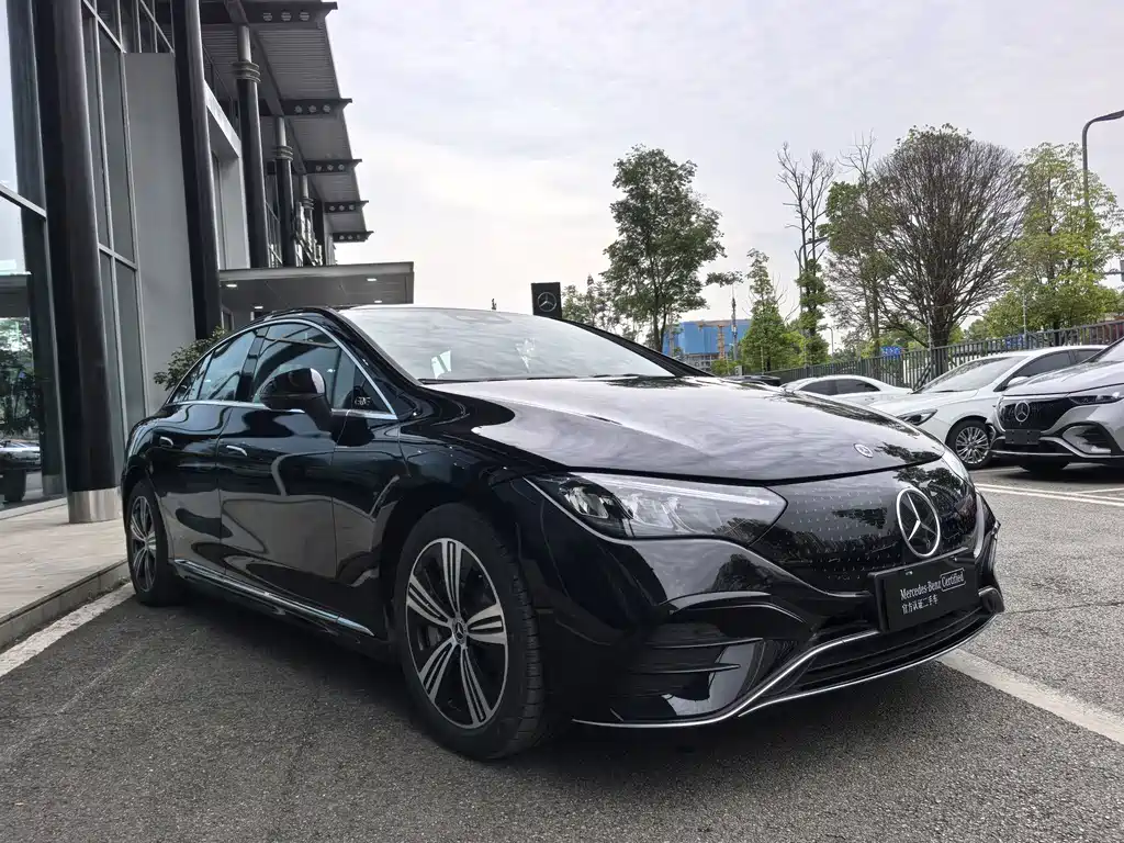 Mercedes-Benz EQE 2025 500 4MATIC Luxury