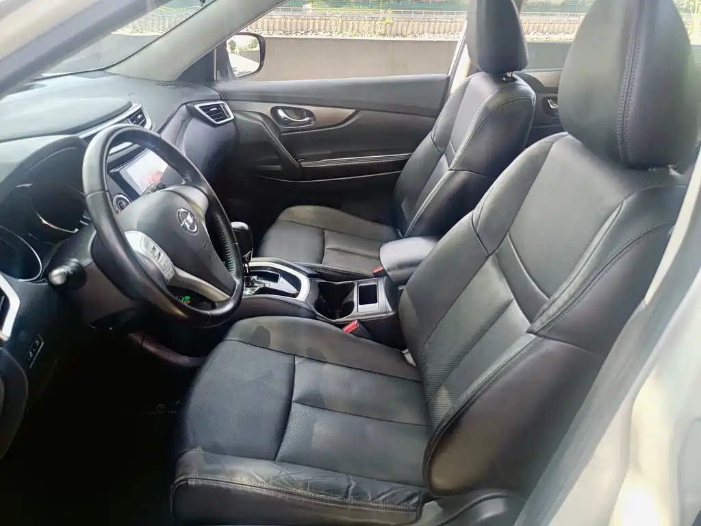 Nissan X-Trail — миниатюра 8