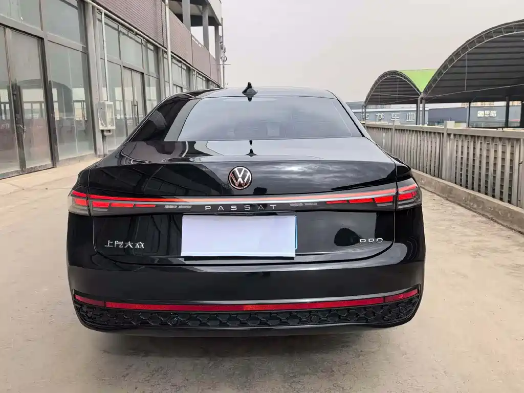 Volkswagen Passat 2025 Pro 380TSI