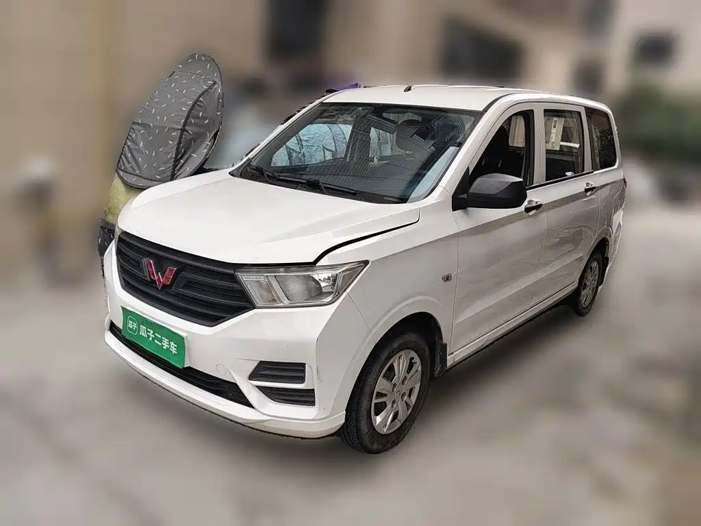 Wuling Hongguang — миниатюра 2
