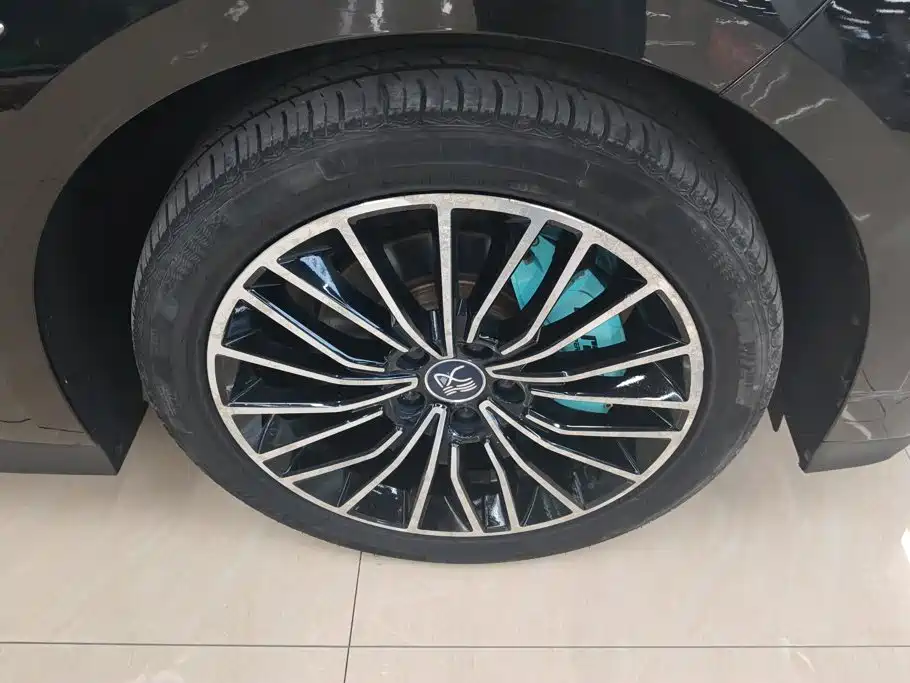 BYD Han — миниатюра 6
