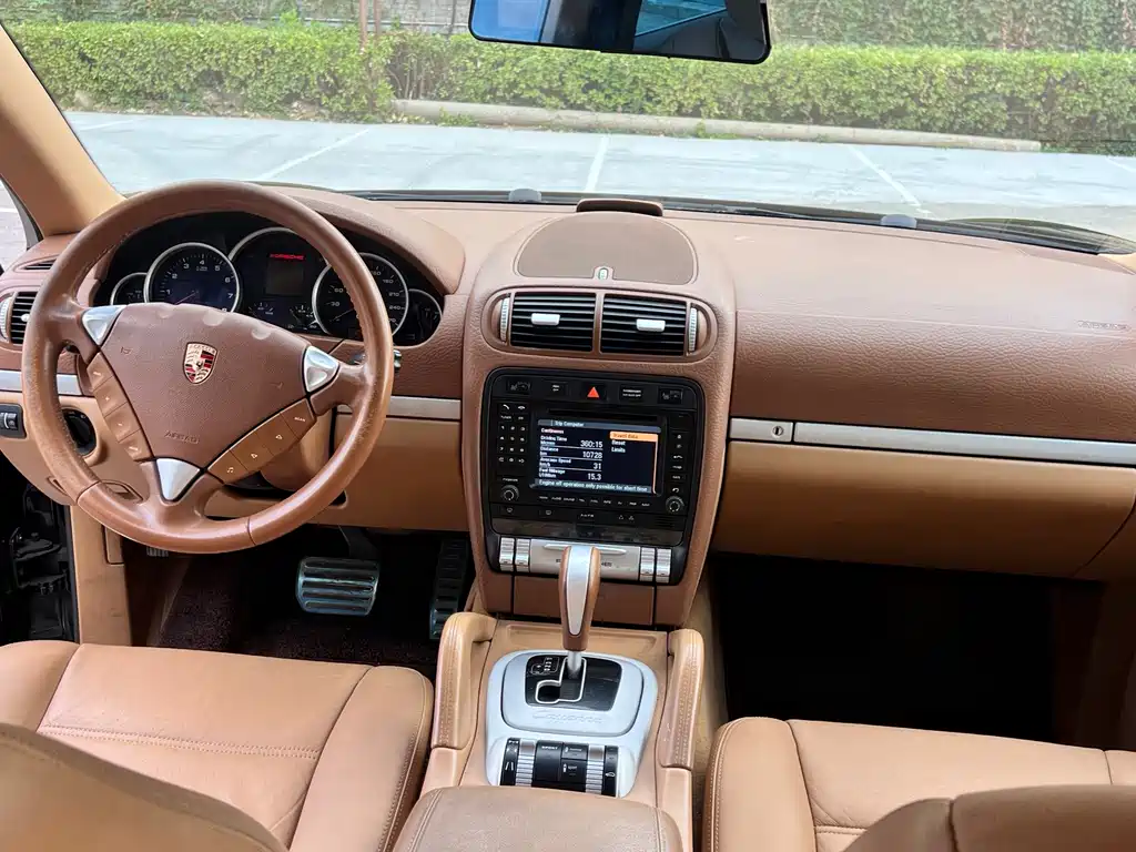 Porsche Cayenne — миниатюра 11