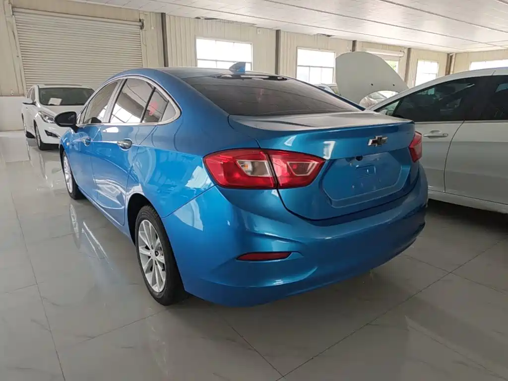 Chevrolet Cruze — миниатюра 5