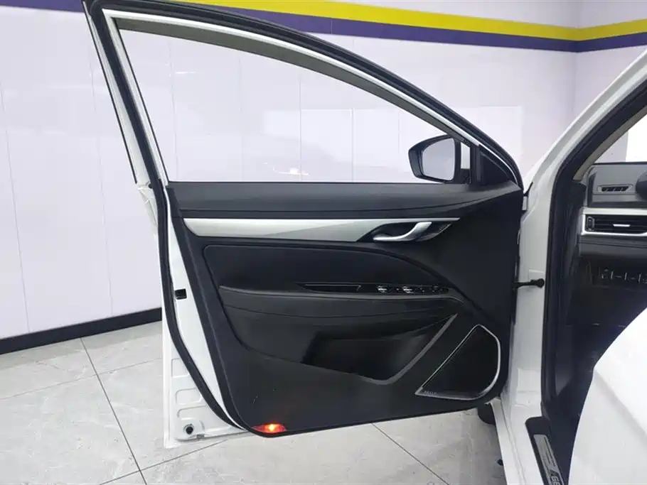 GEELY AUTOMOBILE EMGRAND