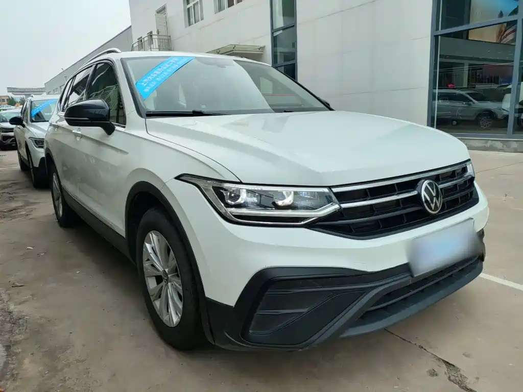 Volkswagen Tiguan L — миниатюра 4