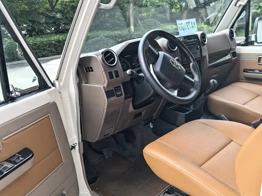 Toyota Land Cruiser LC71 2023 4.0L