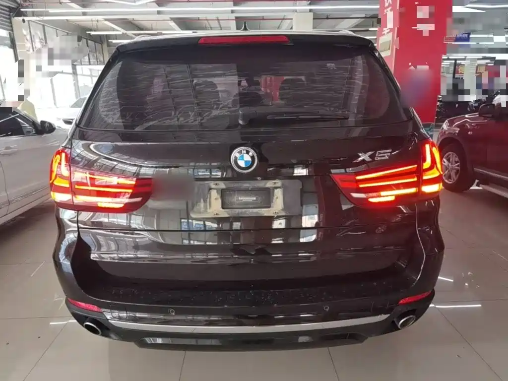 BMW X5 (Import) — миниатюра 6