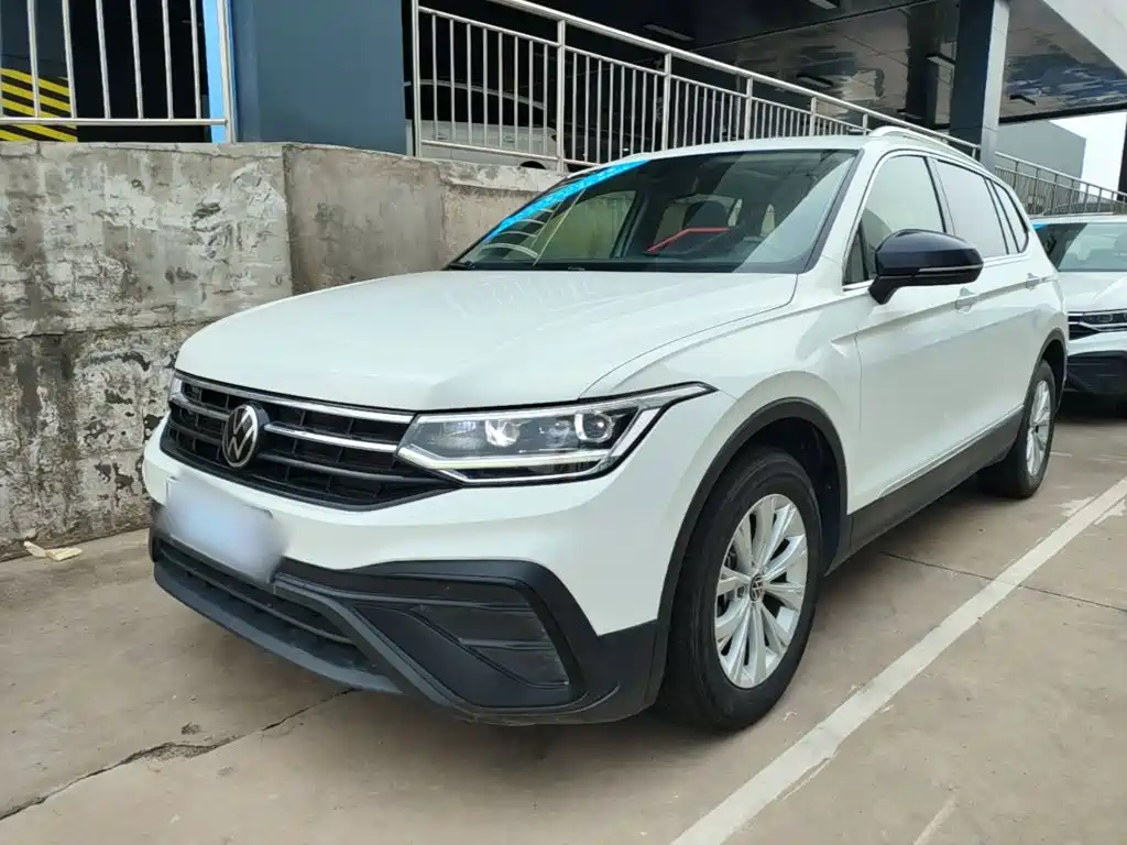 Volkswagen Tiguan L — миниатюра 2
