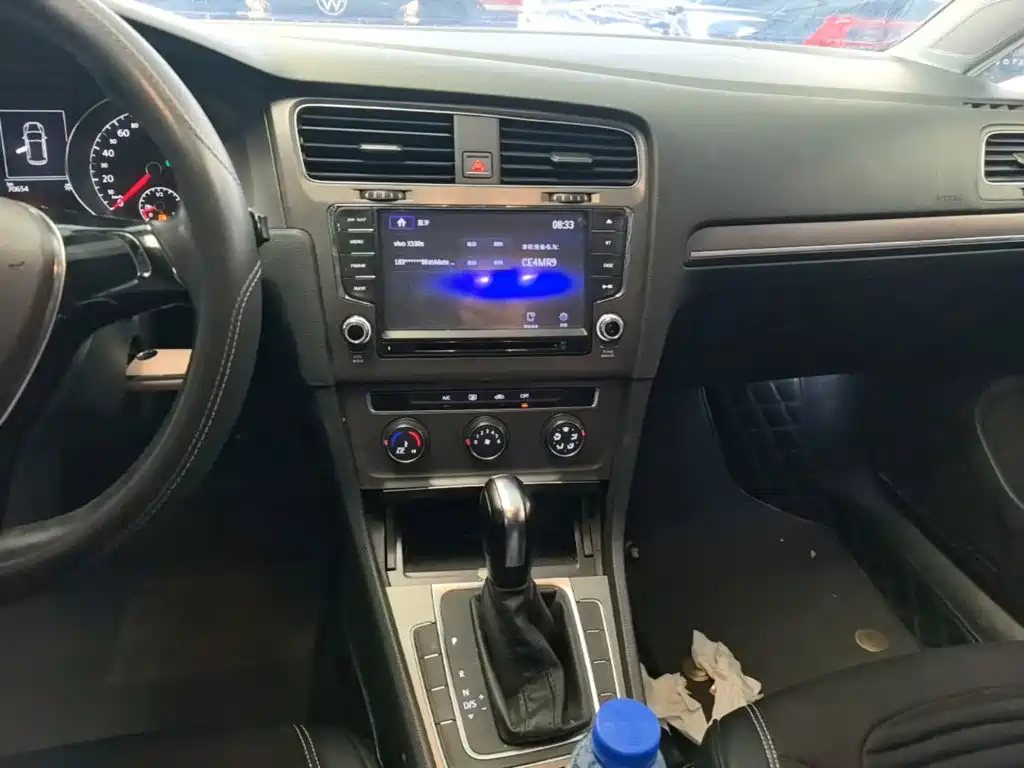 Volkswagen Golf — миниатюра 13