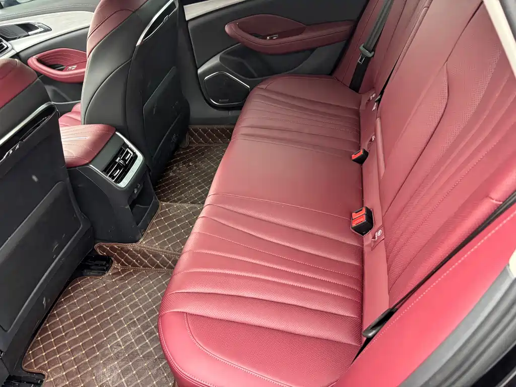 Hongqi Hongqi H5 — миниатюра 6
