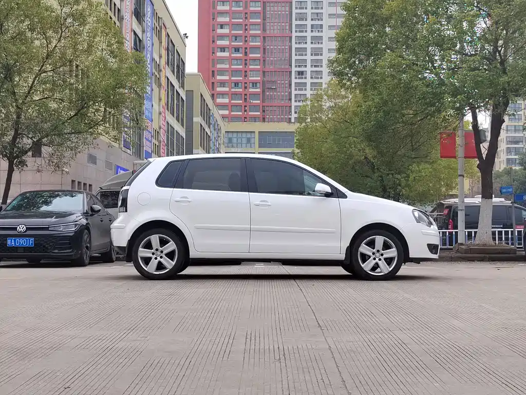 Volkswagen Polo — миниатюра 9