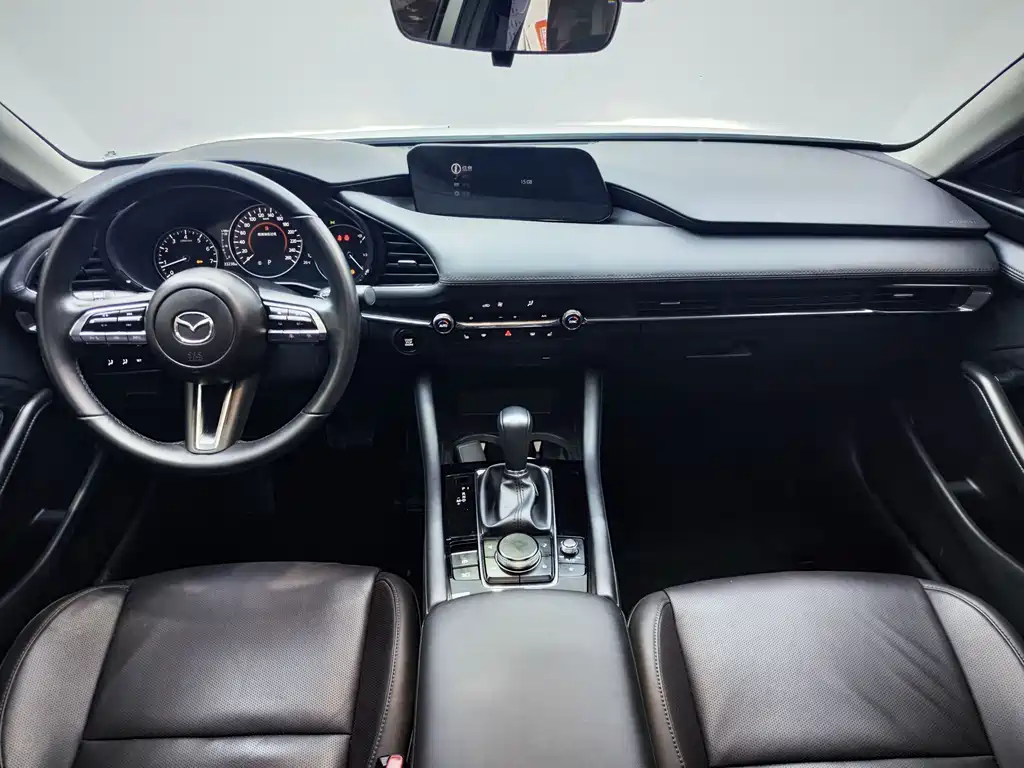 Mazda 3 Axela — миниатюра 8