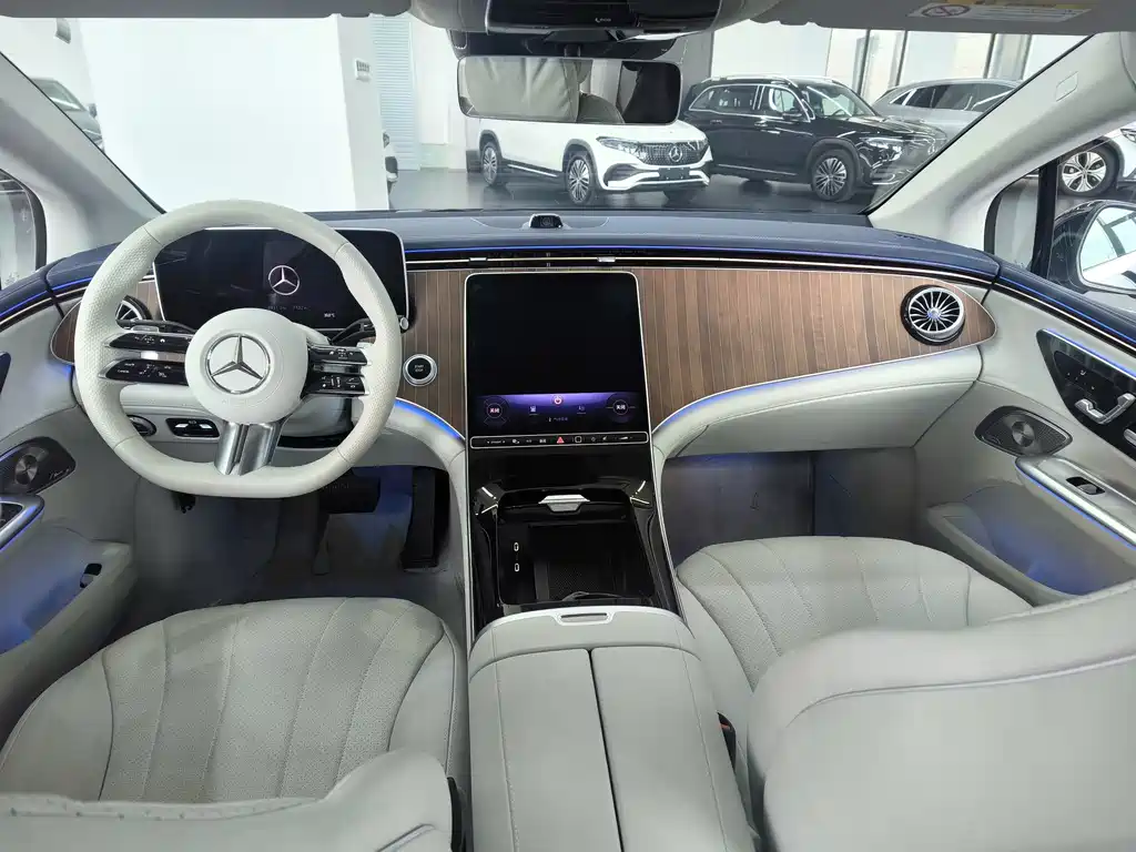 Mercedes-Benz EQE — миниатюра 11