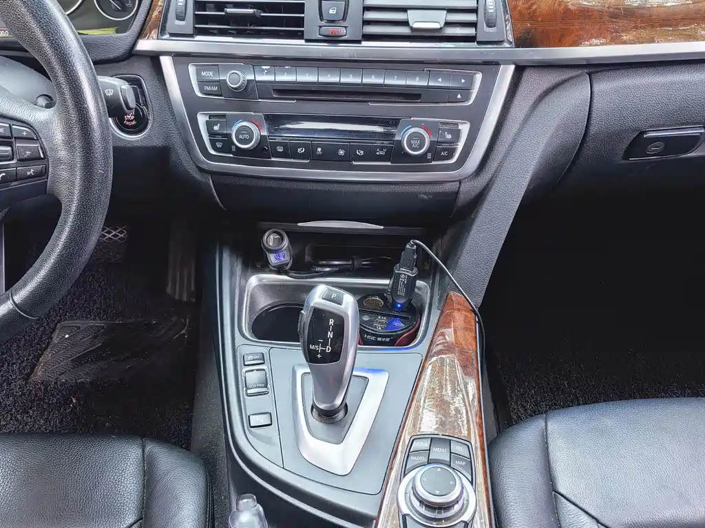 BMW 3 Series — миниатюра 8