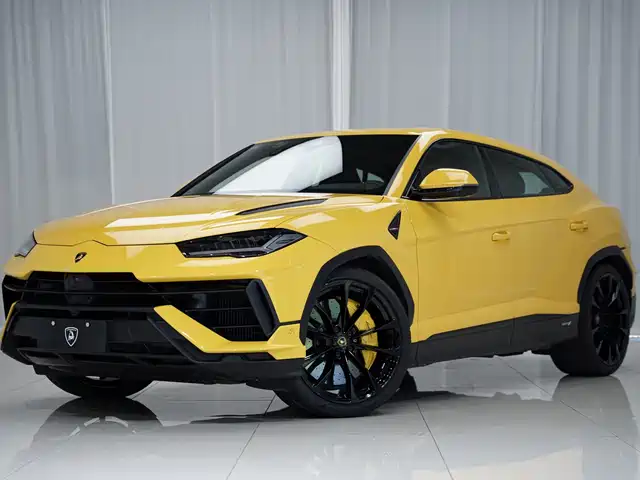 LAMBORGHINI URUS 2024