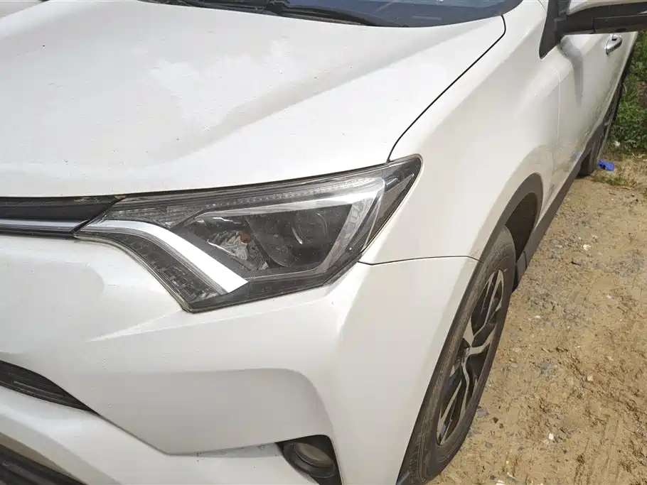 Toyota RAV4 2016 2.0L CVT V