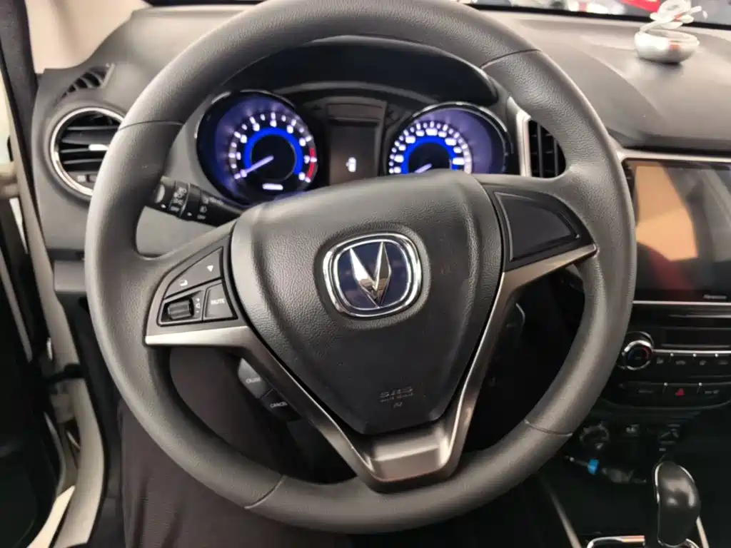 Changan CS15 — миниатюра 11
