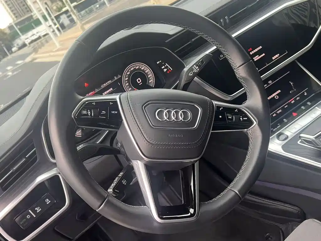 Audi A6L — миниатюра 10