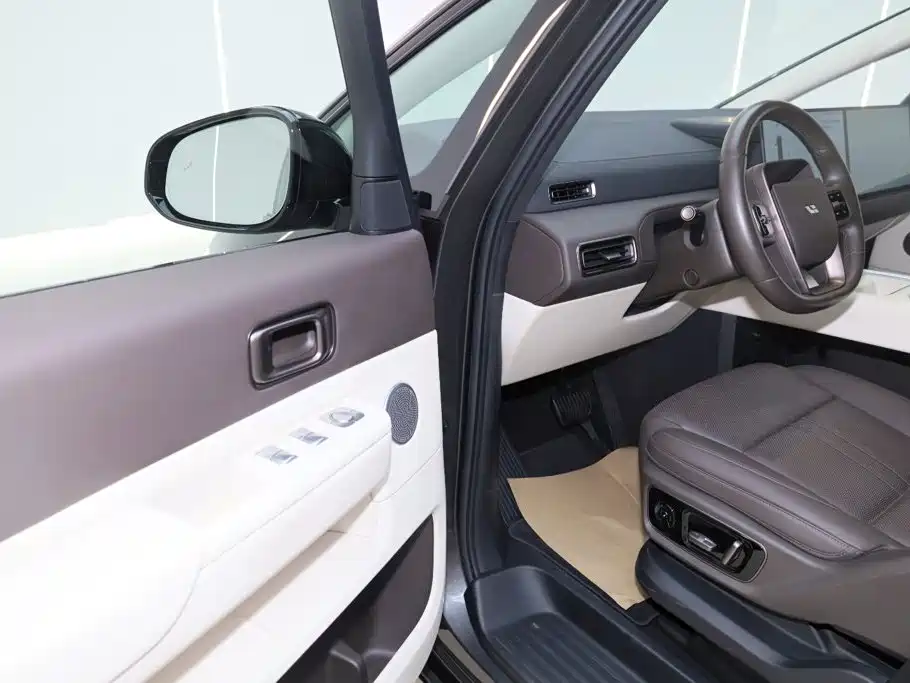Li Auto Li MEGA — миниатюра 20