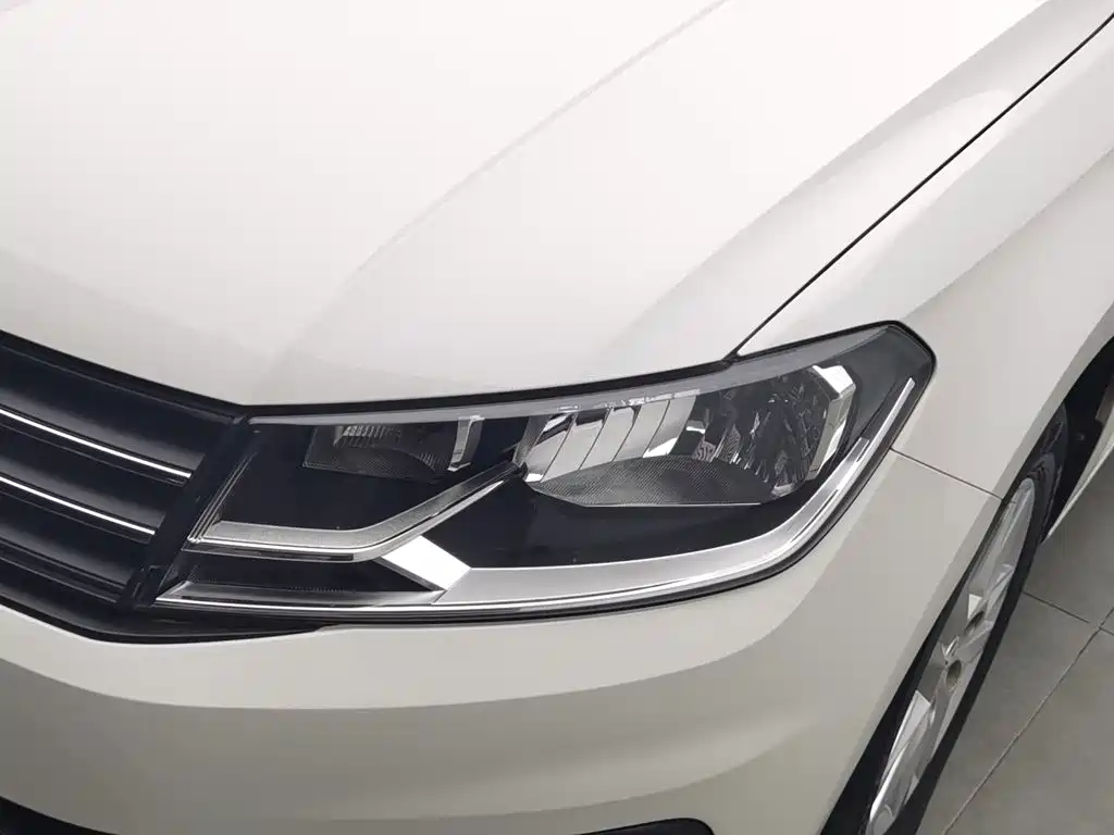 Volkswagen Santana — миниатюра 7