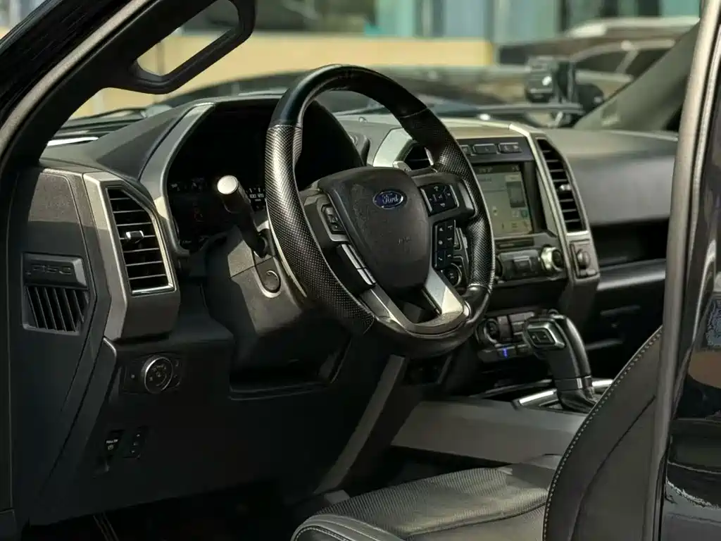 Ford F-150 Raptor — миниатюра 7