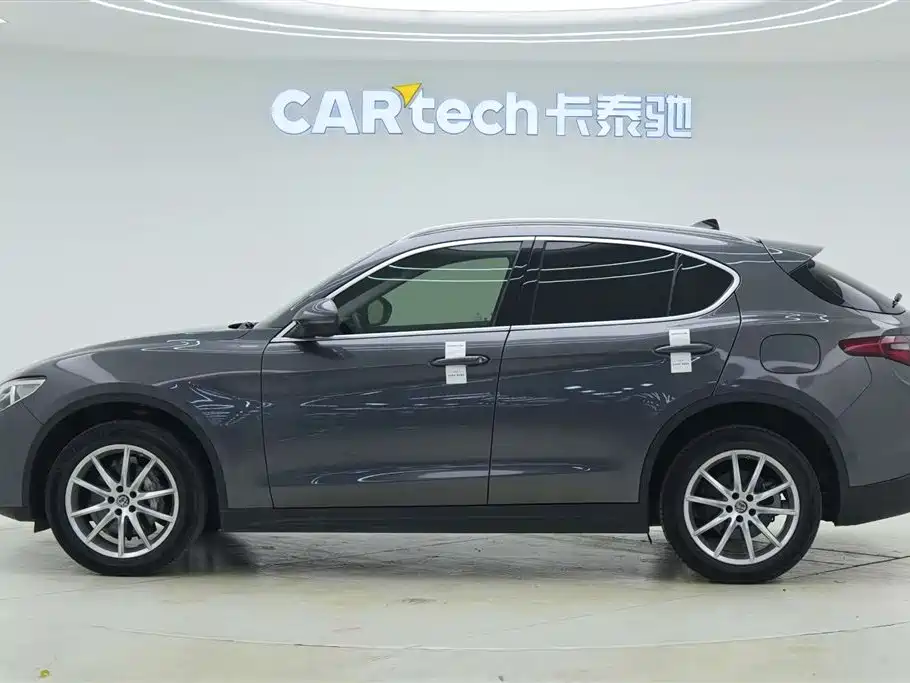 Alfa Romeo Stelvio 2019 2.0T 280HP Luxury