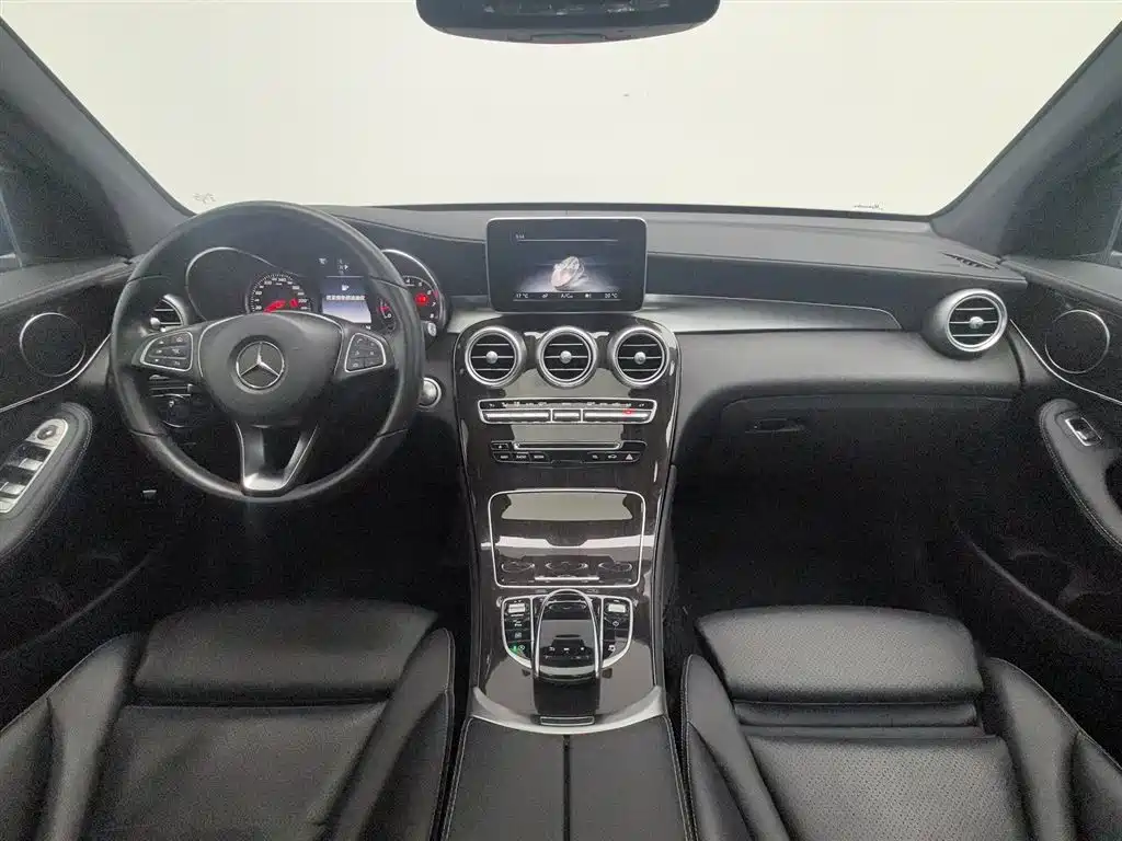 Mercedes-Benz GLC 2017 GLC 260 4MATIC