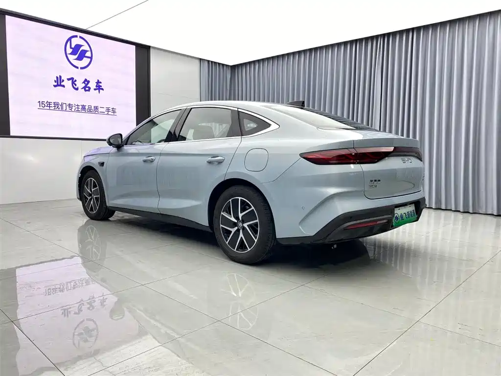 BYD QIN L