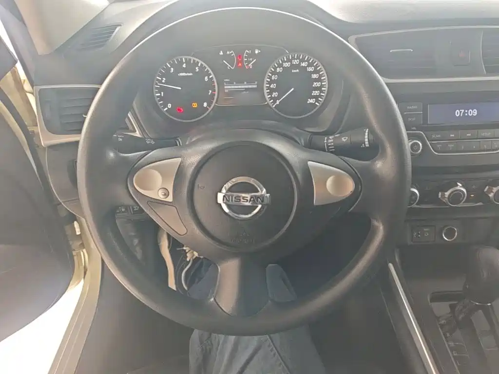 Nissan Sylphy — миниатюра 11