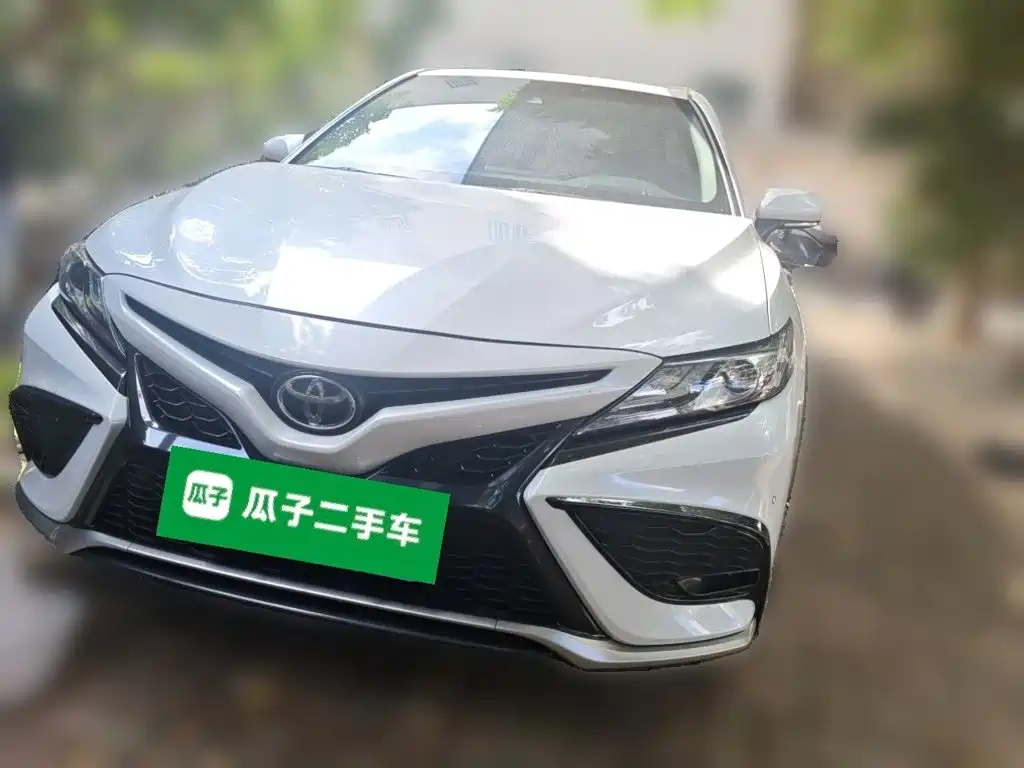 Toyota Camry — миниатюра 23
