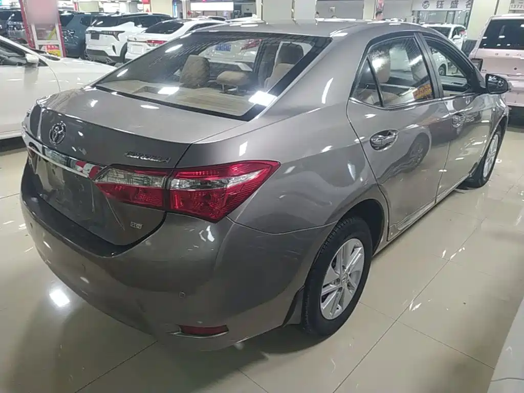 Toyota Corolla — миниатюра 7