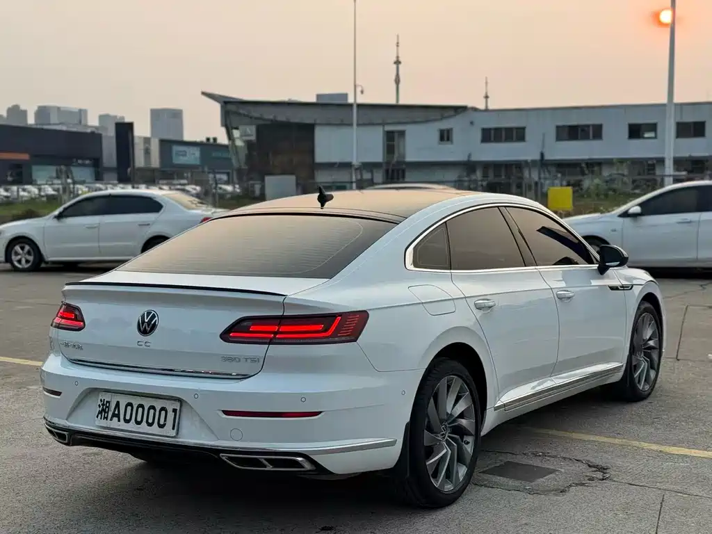 Volkswagen CC — миниатюра 4
