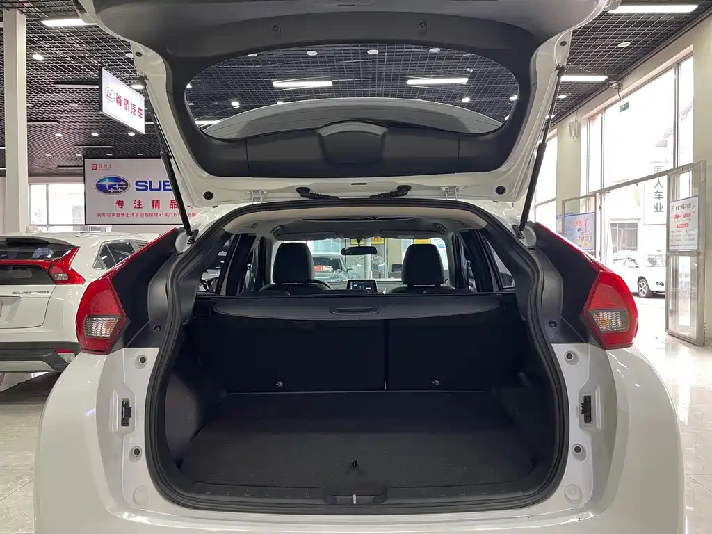 Mitsubishi Eclipse Cross — миниатюра 18