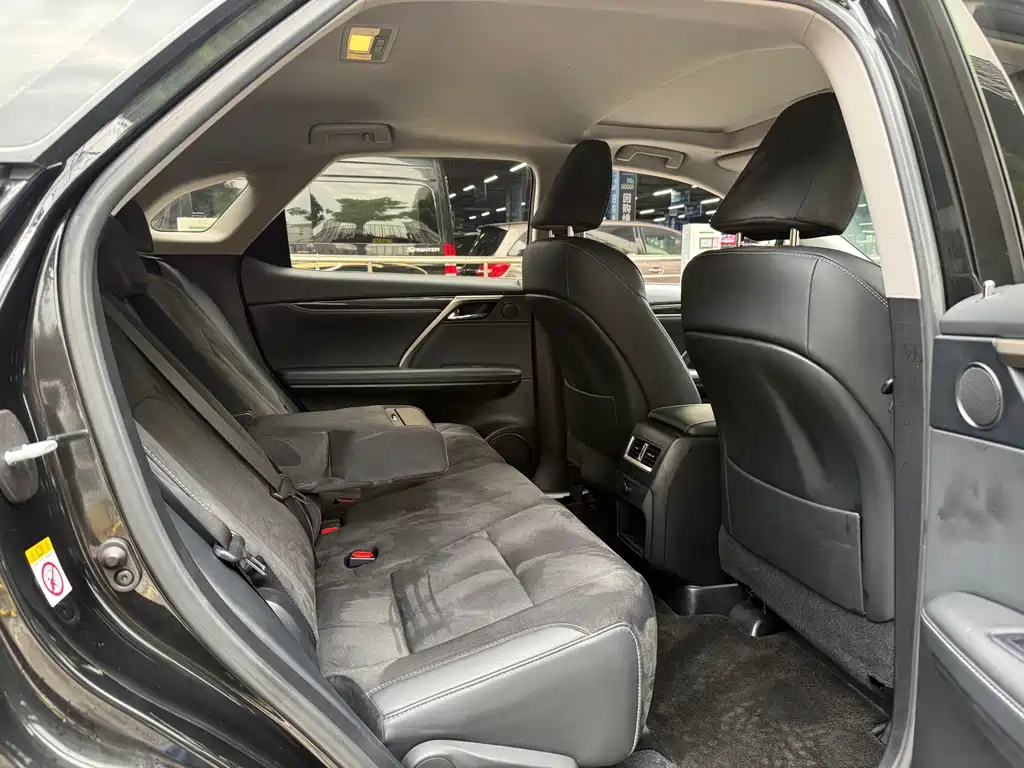Lexus RX — миниатюра 7