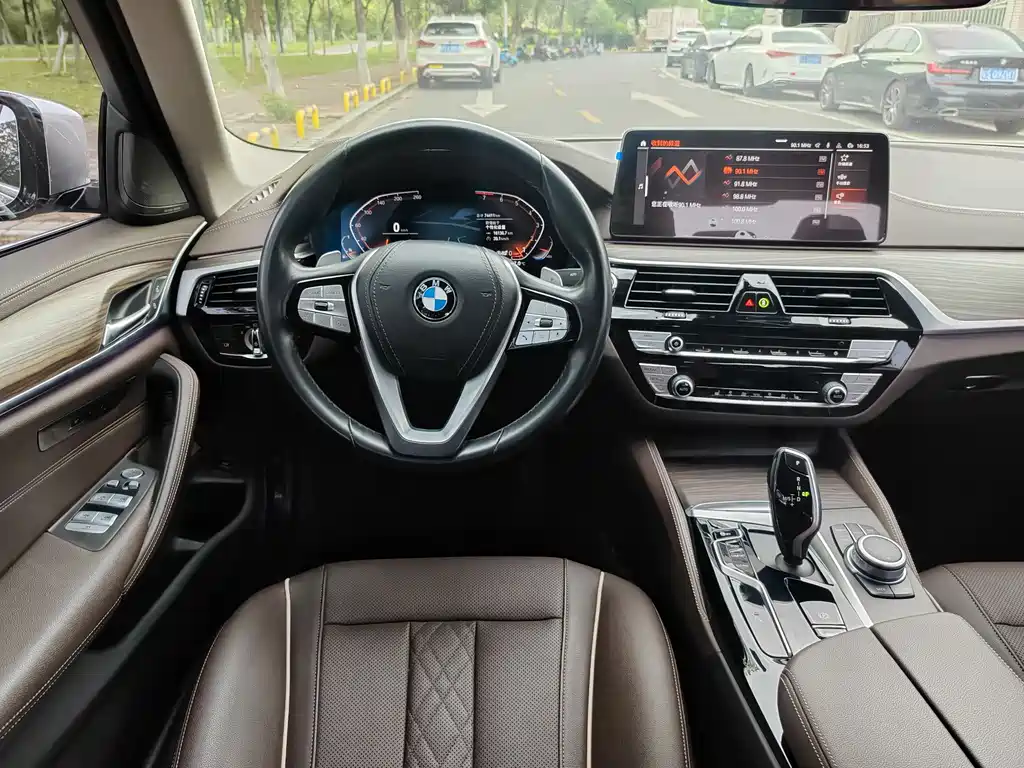 BMW 5 Series 5 2022 530Li Lead Luxury
