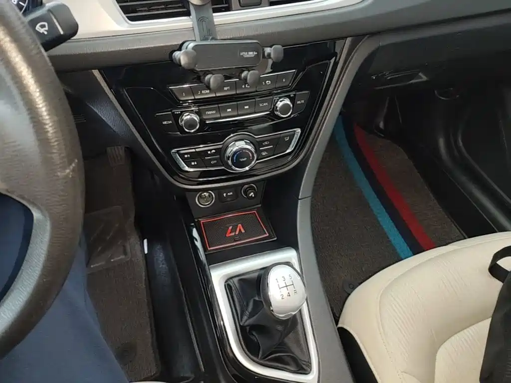 Changan V7 — миниатюра 14
